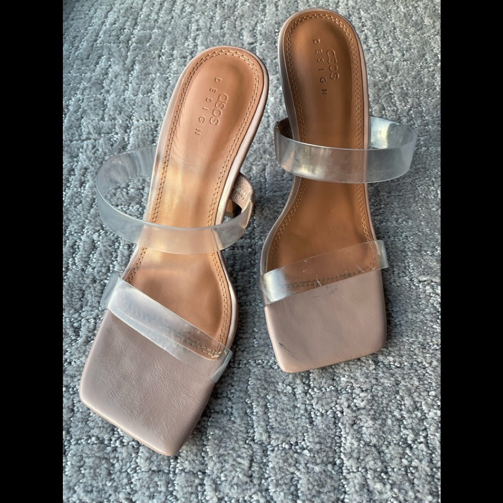 Square toe heels
